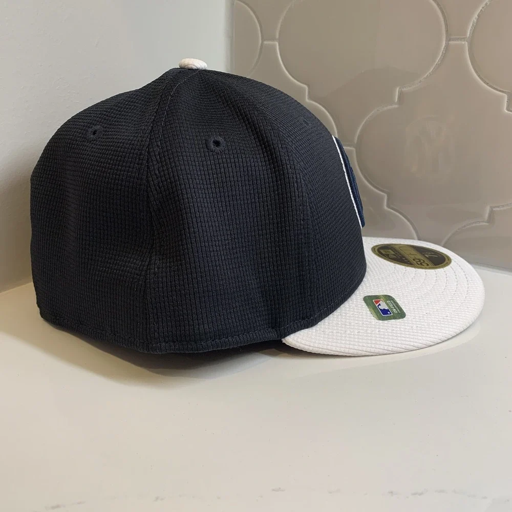 New Era New York Yankees Batting Practice Low Profile Navy 59FIFTY Hat Cap 7 1/2